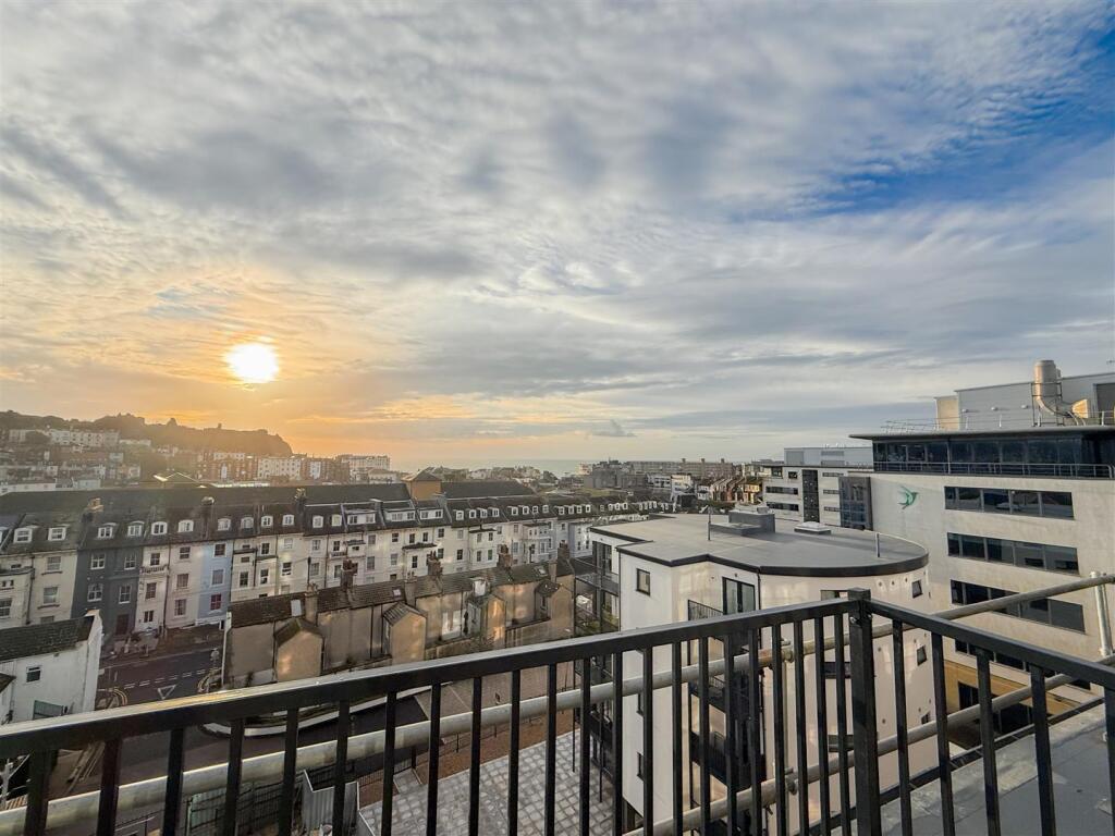 Main image of property: Flat 47, 3 Martin Court, Hastings, TN34 1DY