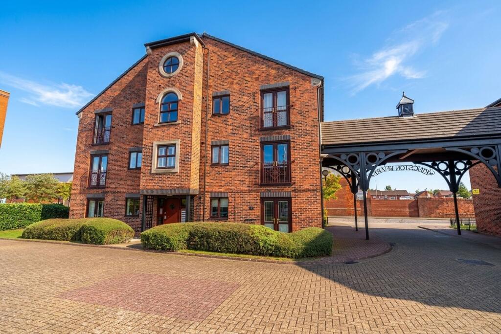 Main image of property: Kingston Street, Hull, HU1