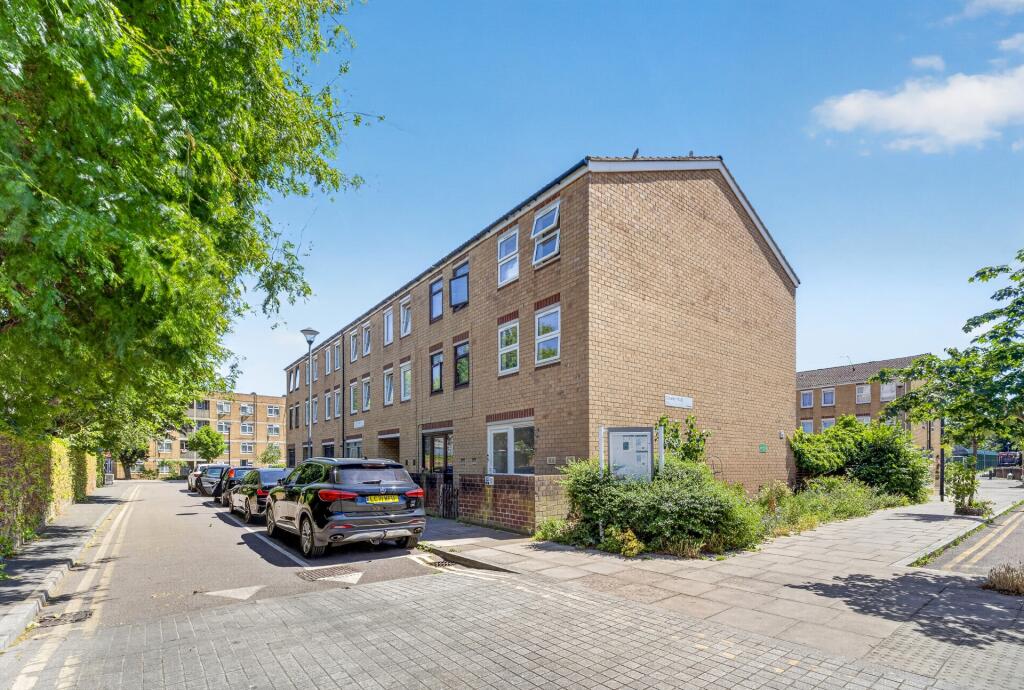 Main image of property: Crosby Walk, Hackney, E8