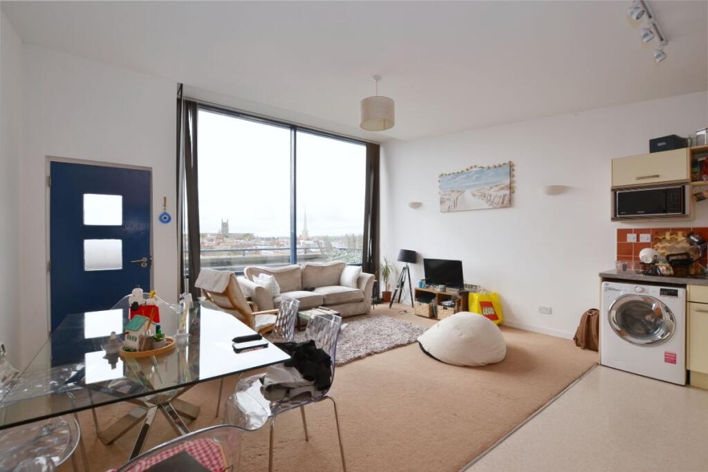Main image of property: Flat , Foregate Street, Worcester