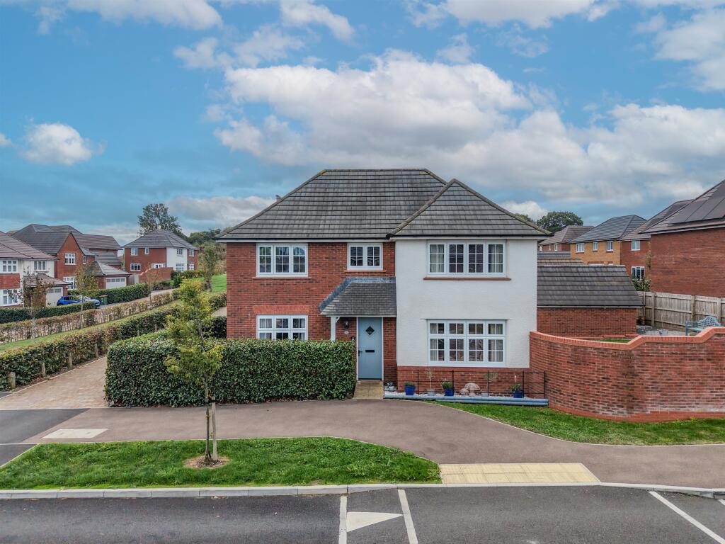 Main image of property: Pen-Y-Wal Drive, Llanwern