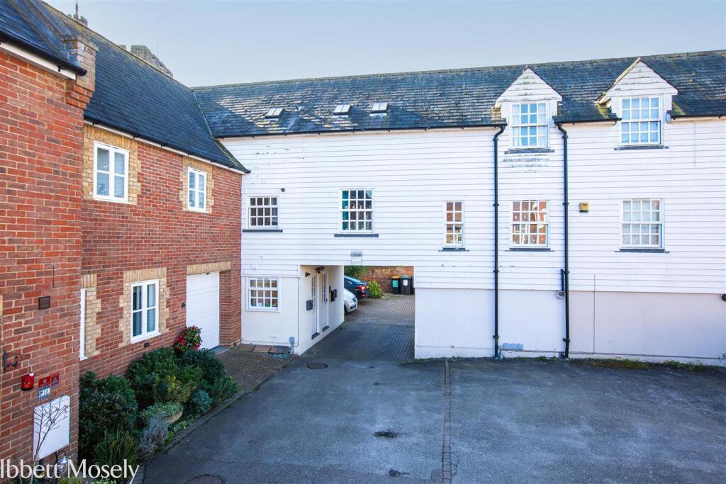 Main image of property: Kinnings Row, Tonbridge