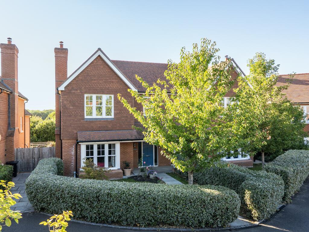 Main image of property: Mortimer Close, Kings Worthy, SO23