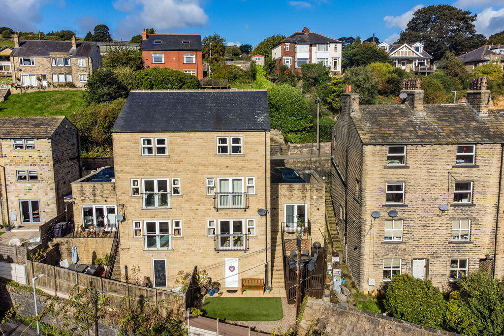 Main image of property: 8 Maude Lane, Ripponden HX6 4BE