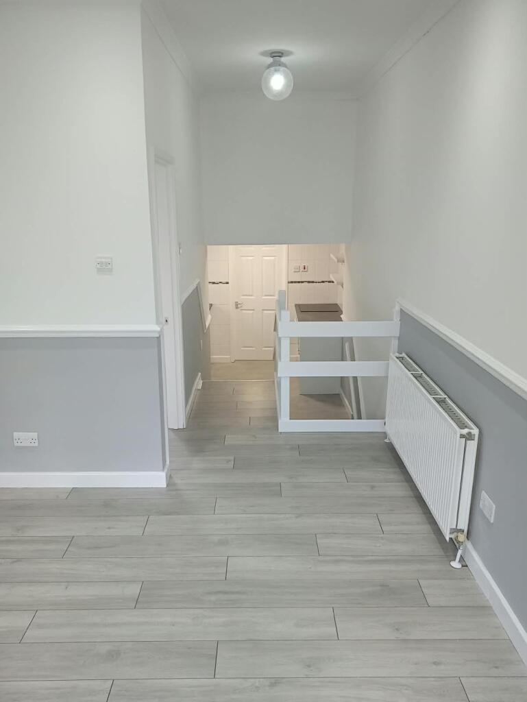 Main image of property: First Floor Flat, Clifton Street, Adamsdown, Cardiff