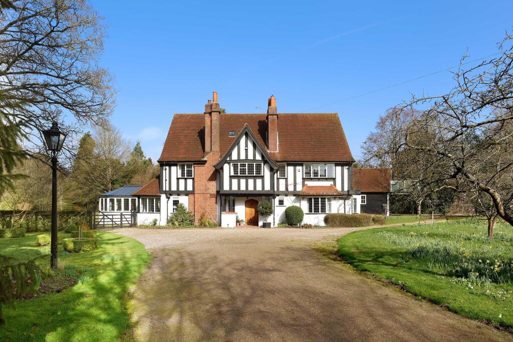 Main image of property: Common Road, Chorleywood, Rickmansworth, Hertfordshire WD3