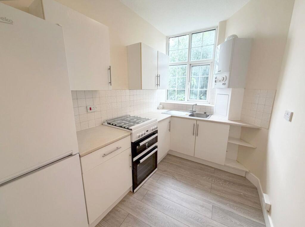 Main image of property: The Broadway, Mill Hill, NW7
