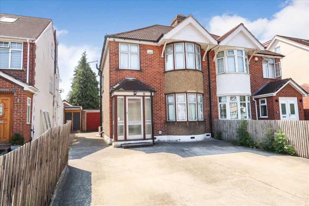 Main image of property: Shaggy Calf Lane, Slough