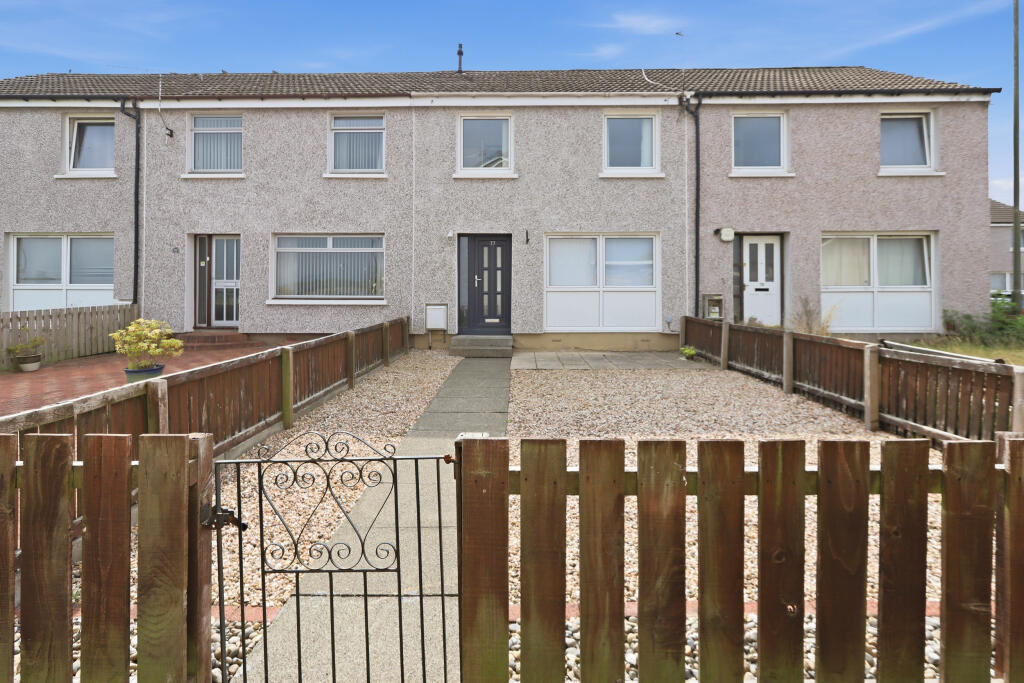 Main image of property: 77 Carrick Court, Stirling, FK7