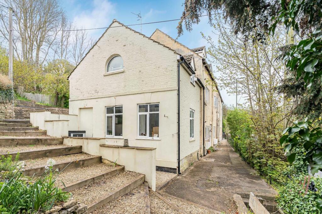 Main image of property: Woodchester Garage, Bath Road, Woodchester