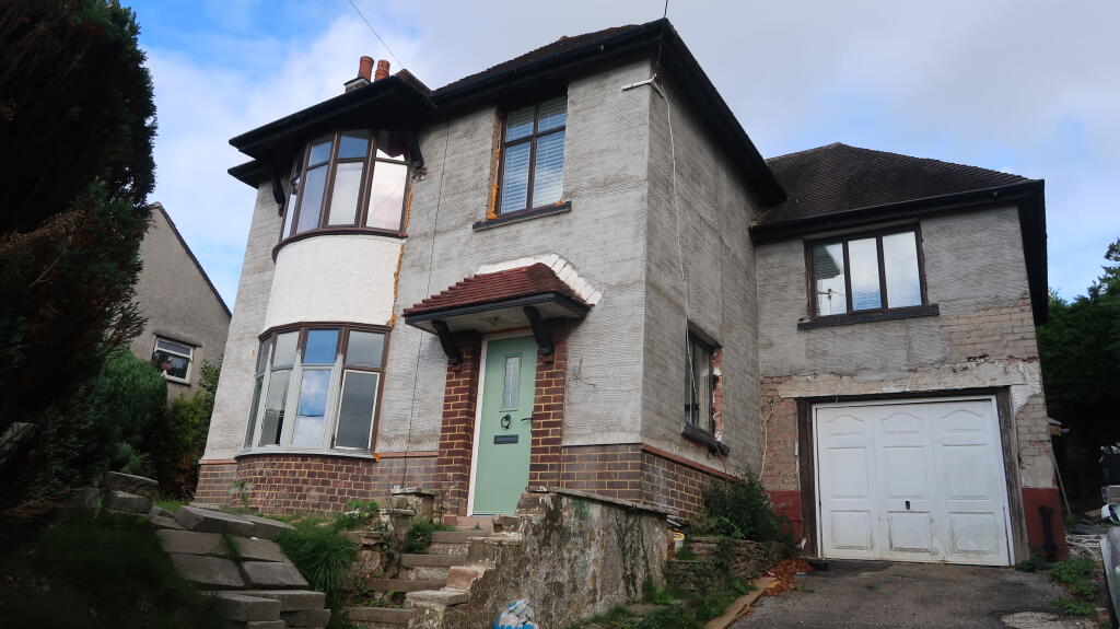 Main image of property: Llys Gwyn, Park Place, Newbridge, Caerphilly County Borough