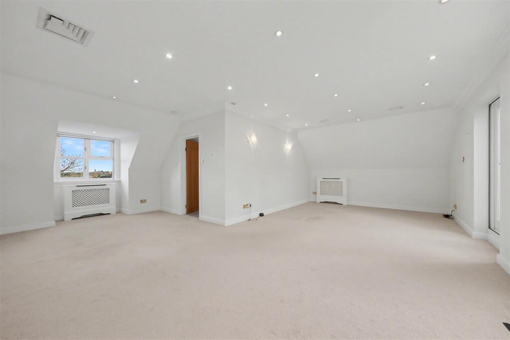 Main image of property: Gills Hill, Radlett