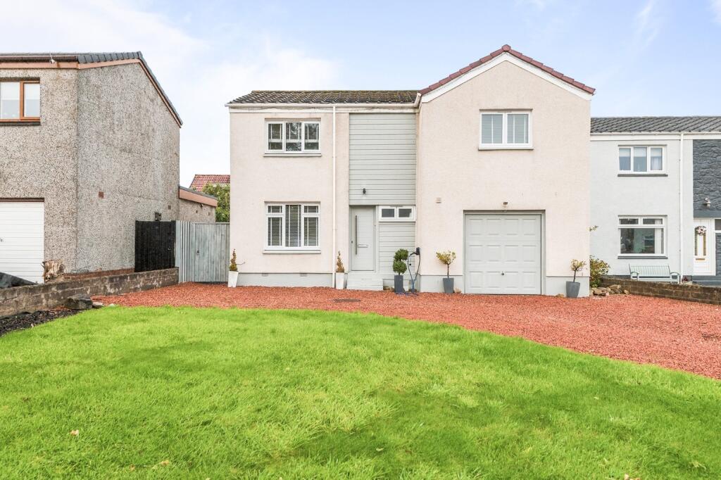 Main image of property: 14 Craigievar Ave, Carron, Falkirk FK2 8DQ