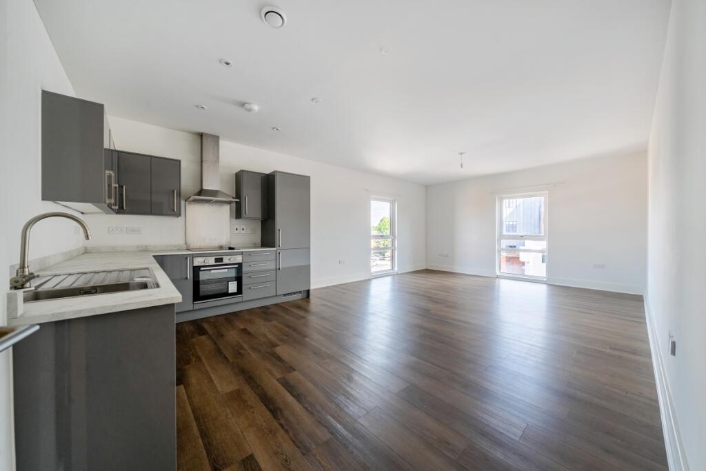 Main image of property: 12 Union Place, Bartholomew Street Newbury RG14