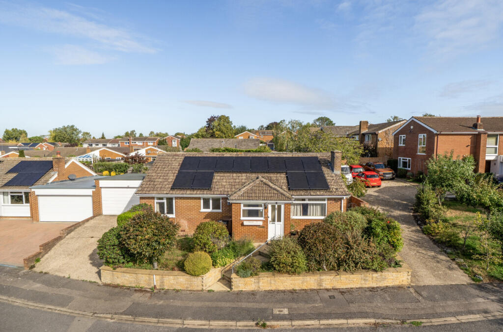 Main image of property: Broadwater Road, Twyford, Reading