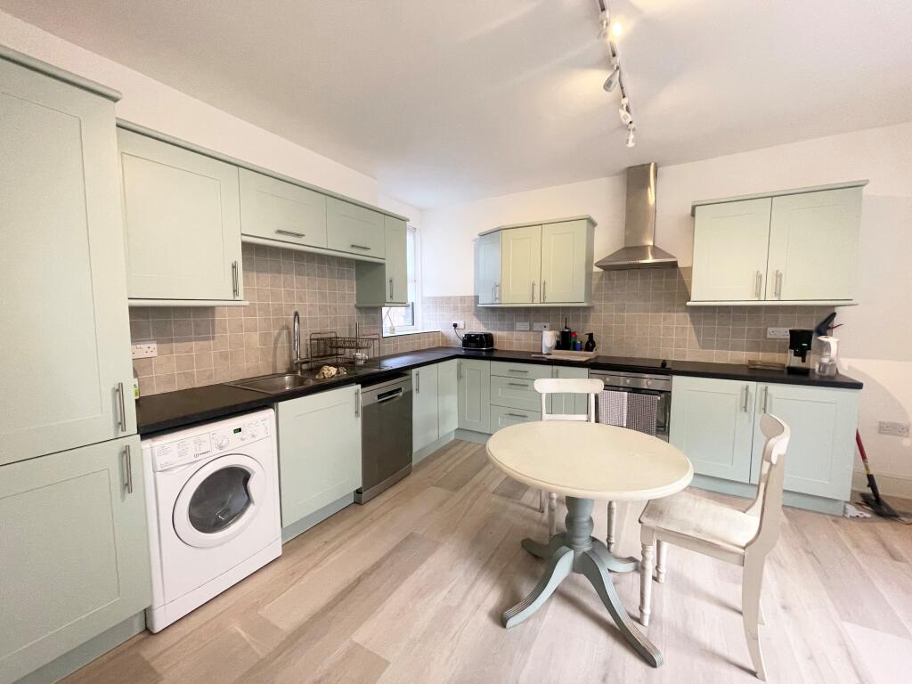 Main image of property: Swan Street, Warwick