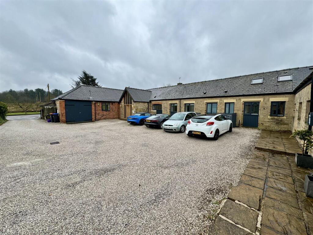 Main image of property: Derby Road, Mansfield