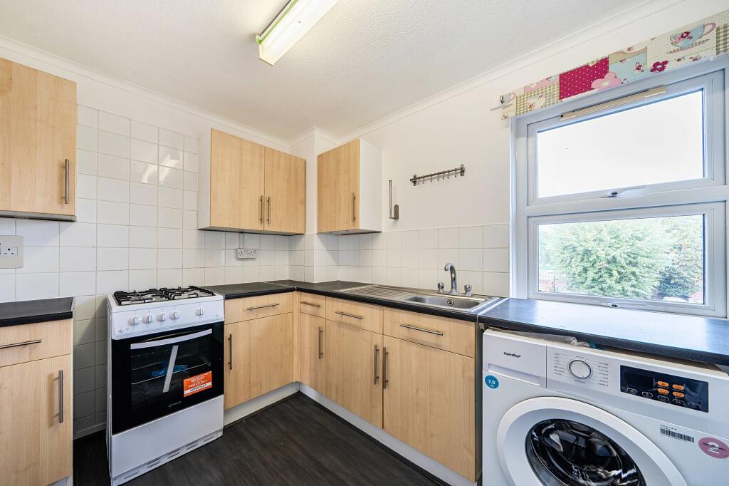 Main image of property: Parkway, Erith, DA18