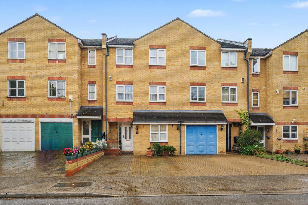 Main image of property: Mast House Terrace, Isle of Dogs E14