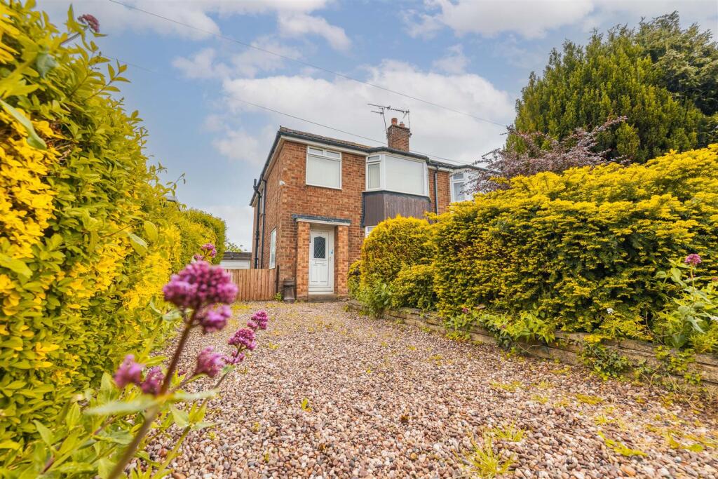 Main image of property: Raby Park Road, Neston, Cheshire