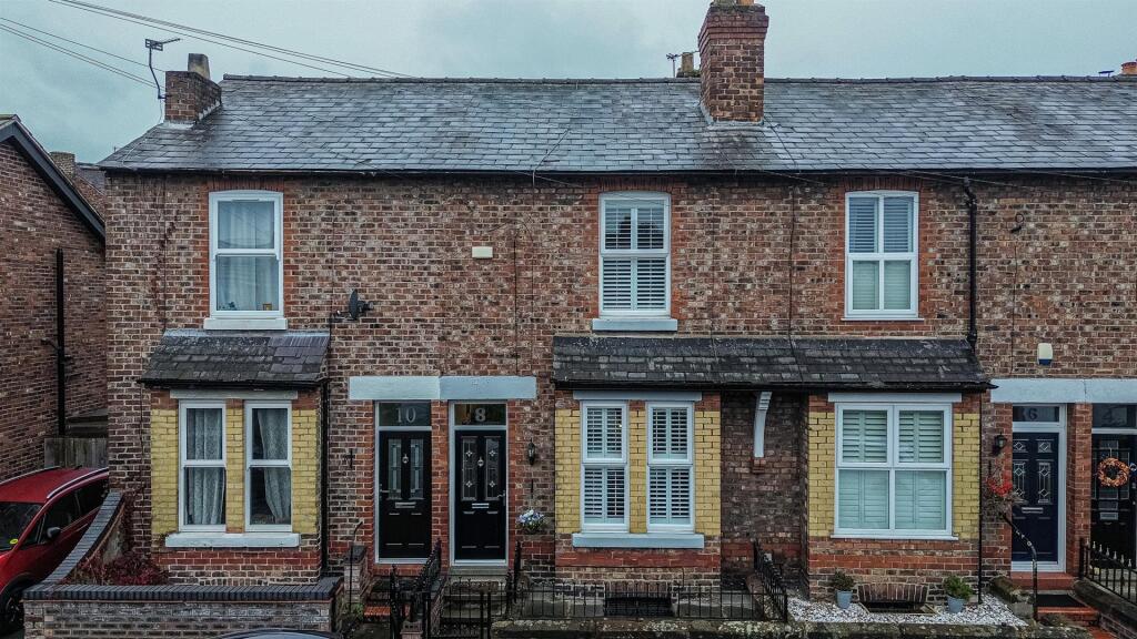 Main image of property: Heath Street, Stockton Heath, Warrington WA4