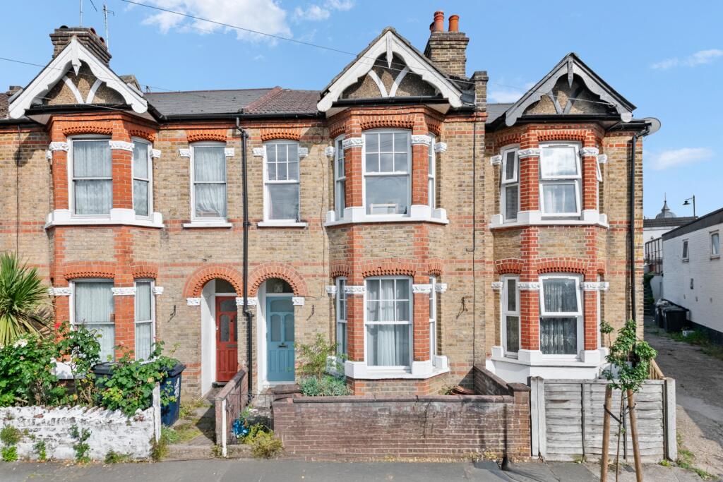 Main image of property: York Avenue, Hanwell, W7