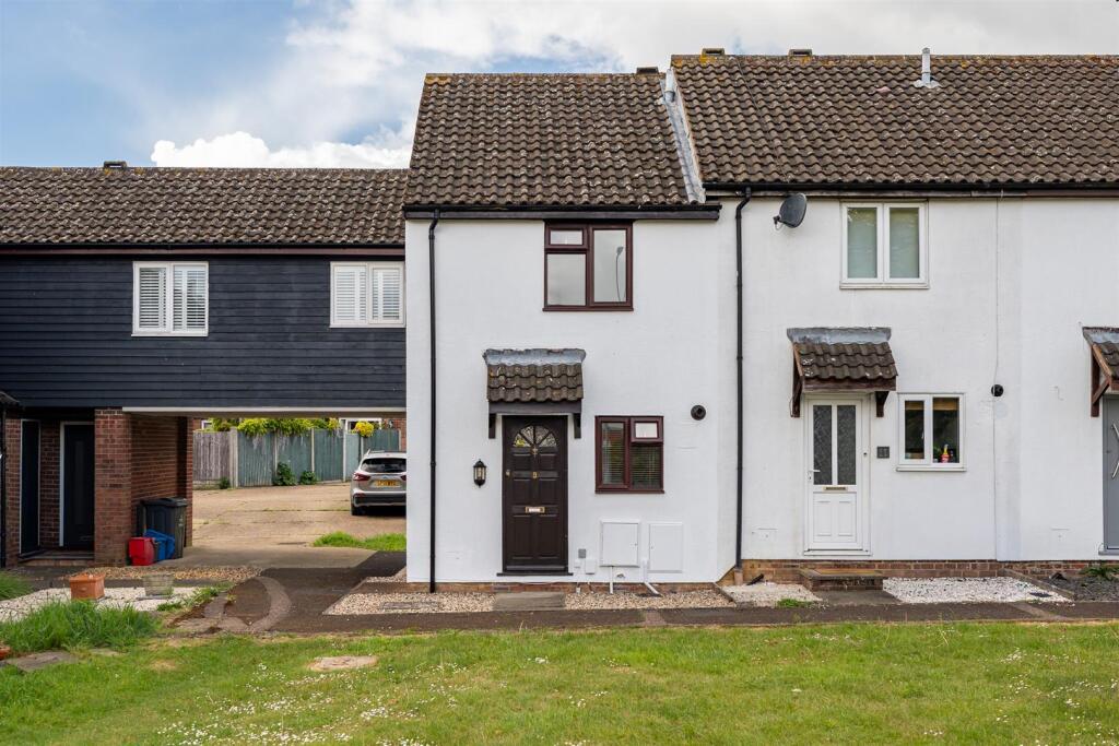 Main image of property: Parishes Mead, Stevenage