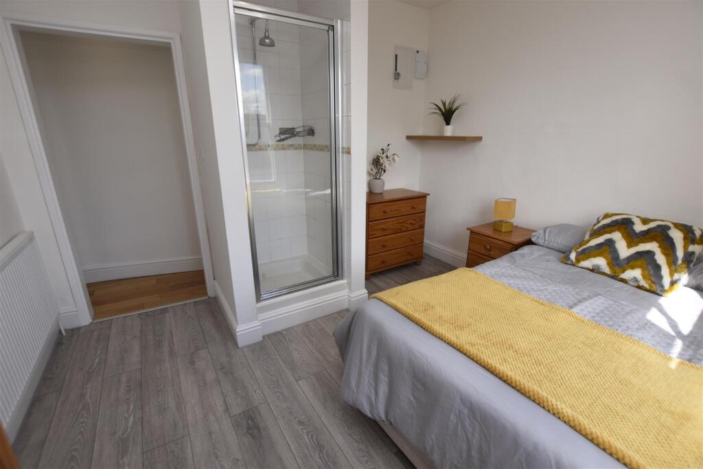 Main image of property: 54 Bakers Mews, Worcester St. Johns, Worcester