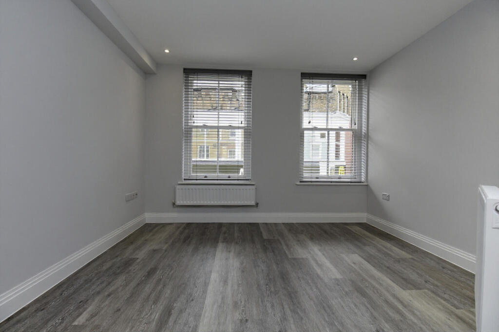 Main image of property: West Street, Maidenhead, Berkshire