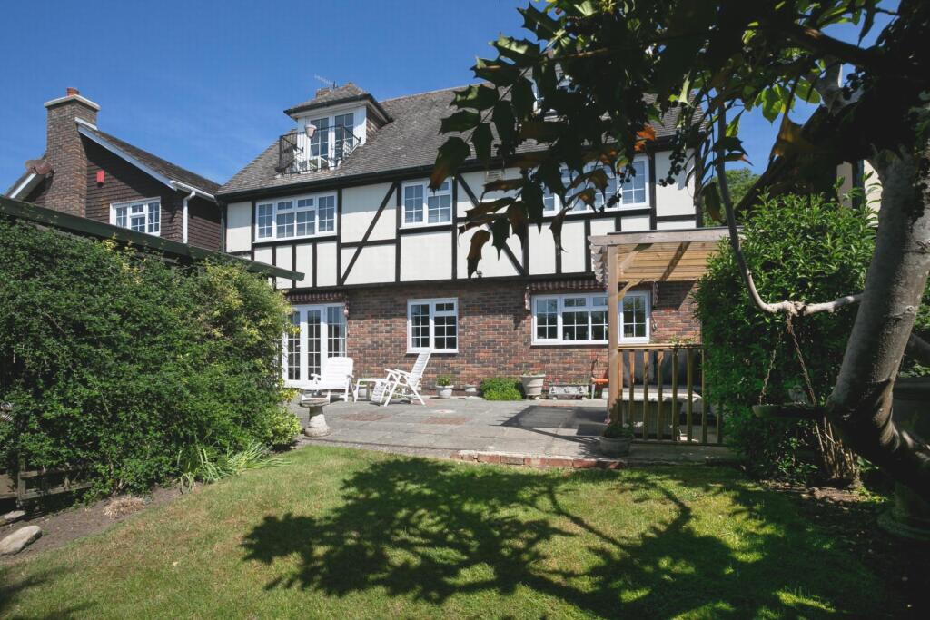 Main image of property: Cannongate Close, Hythe, CT21