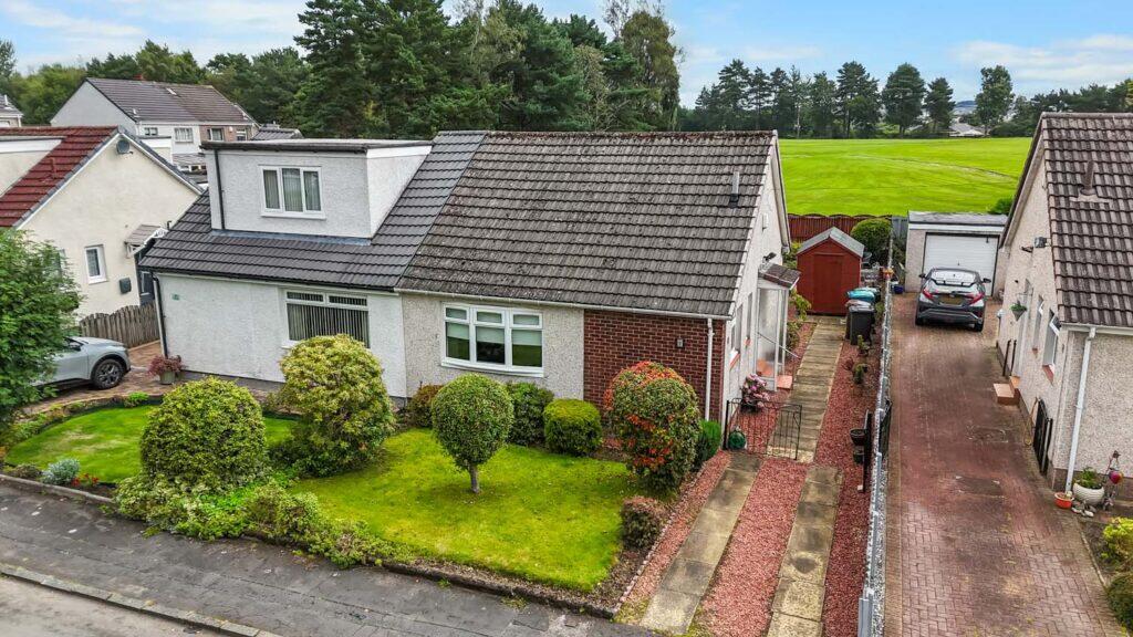 Main image of property: 7 Credon Drive, Cairnhill, Airdrie ML6 9RT