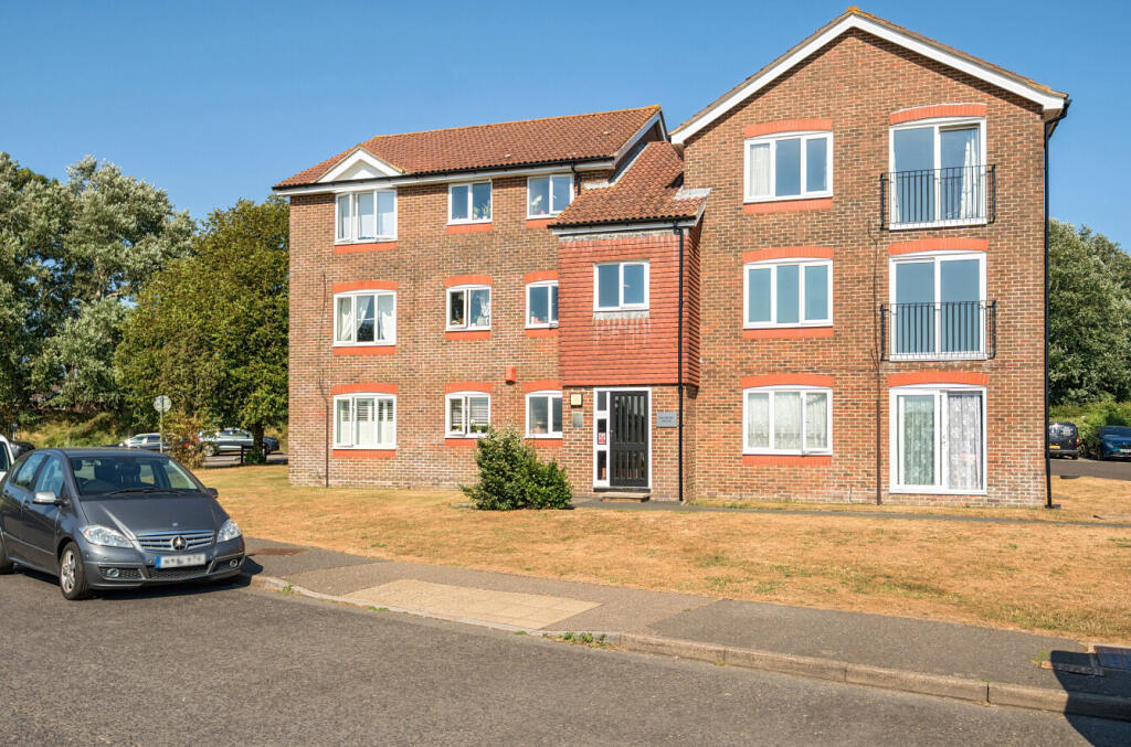 Main image of property: Goring Street, Goring-by-Sea, Worthing, West Sussex, BN12