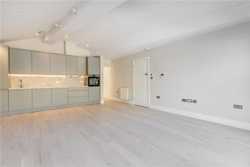 Main image of property: Gayford Road, London