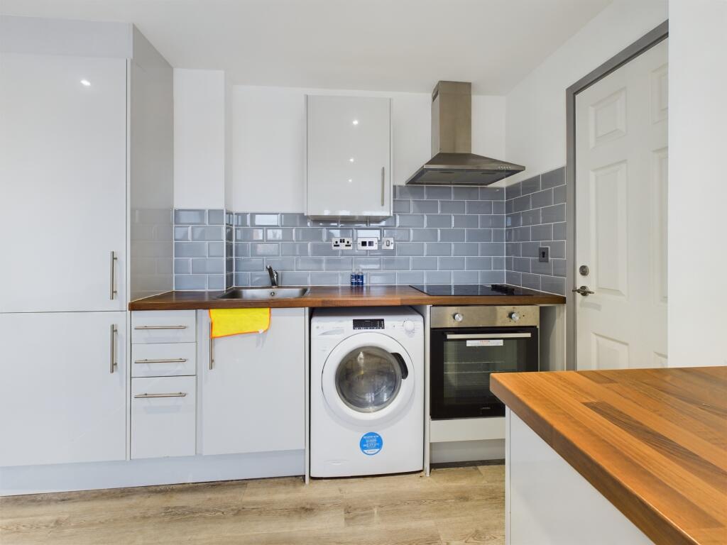 Main image of property: Tivoli House, South Street, HU1