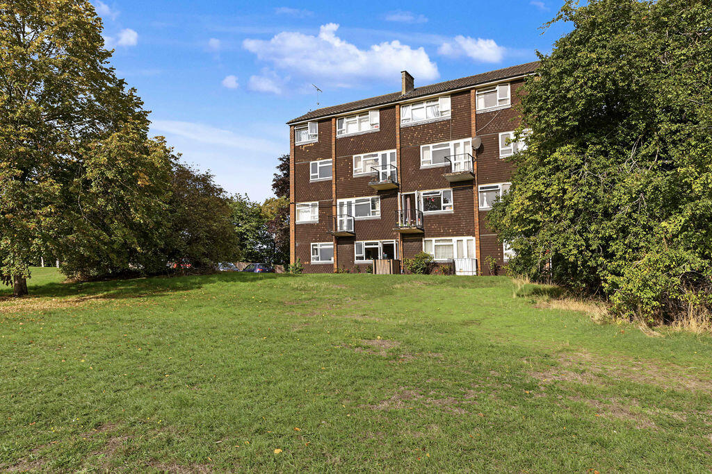 Main image of property: Tring
