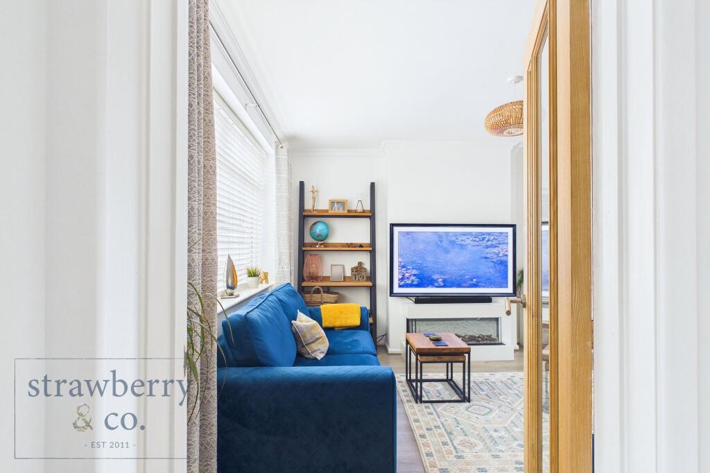 Main image of property: 52 Leicester Square, Bristol, BS16 4PD