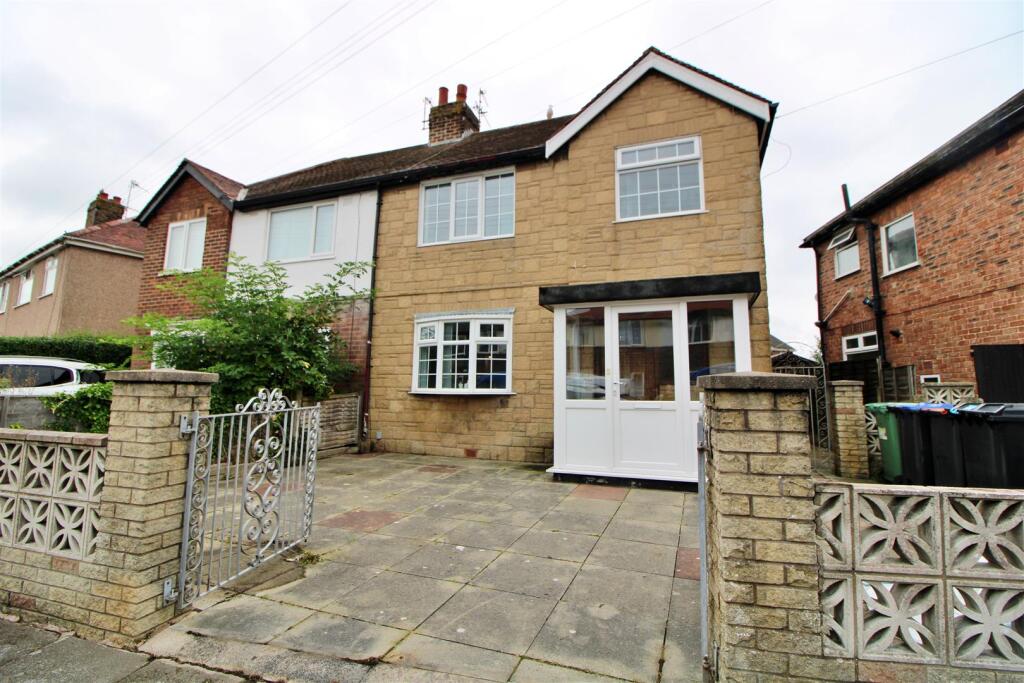 Main image of property: Leslie Avenue, Thornton-Cleveleys