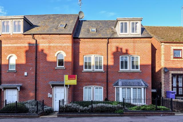 Main image of property: Bridge Court, Causeway, Banbury, OX16