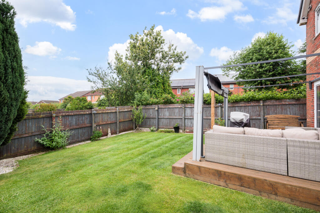 Main image of property: Dragon Close, Skelmersdale, Lancashire
