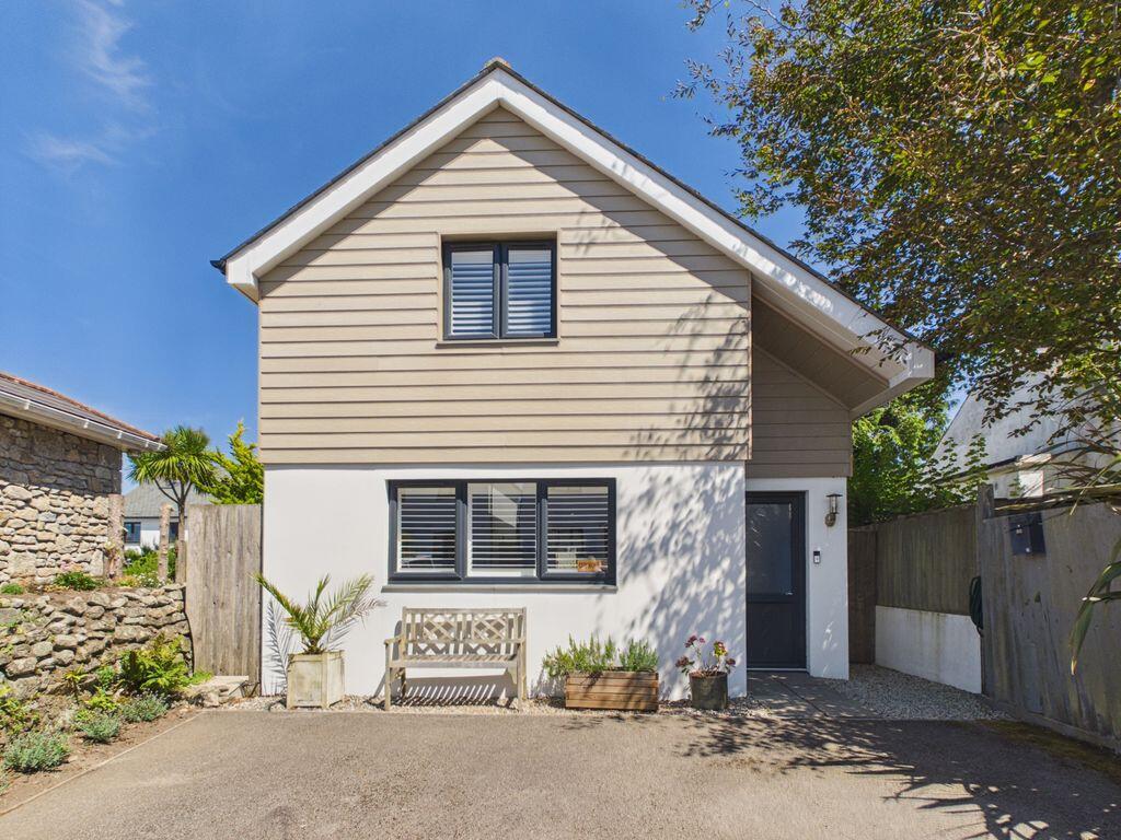 Main image of property: Redruth Highway, Redruth, Beautifully presented detached home
