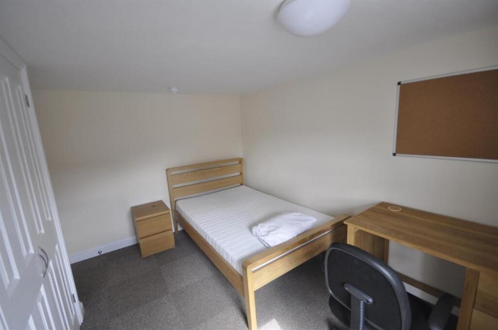 Main image of property: Gloucester Place, Cheltenham, GL52.