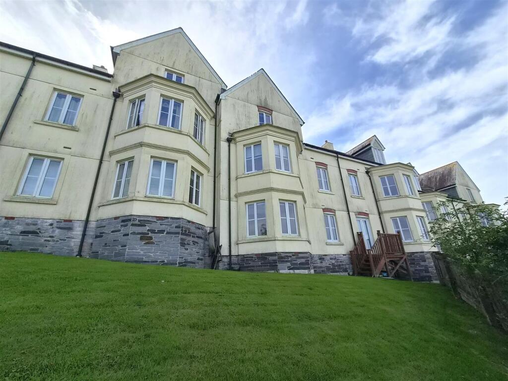 Main image of property: Hill Hay Close, Fowey