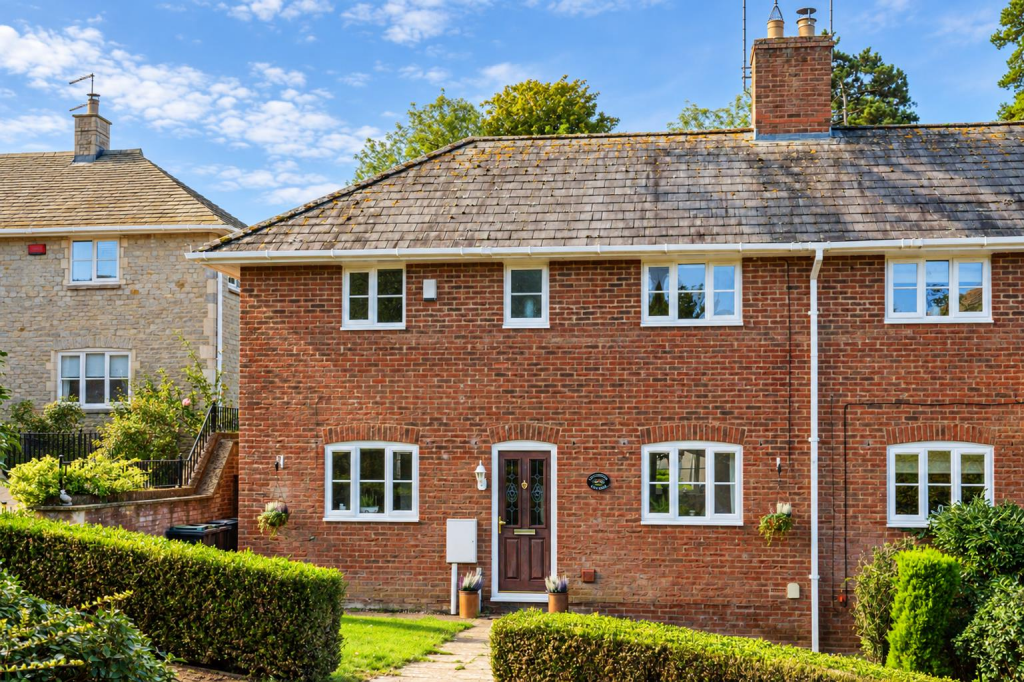 Main image of property: Deenethorpe, East Northamptonshire