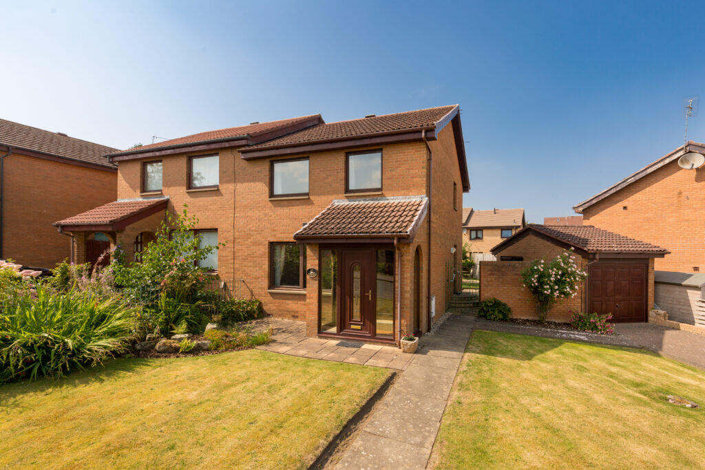 Main image of property: 26 CANDLEMAKER’S PARK, EDINBURGH EH17 8TH