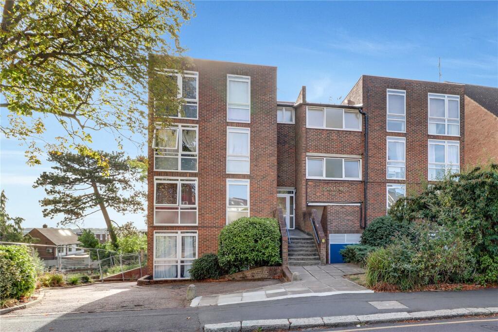Main image of property: Lyonsdown Road, New Barnet, Barnet, EN5