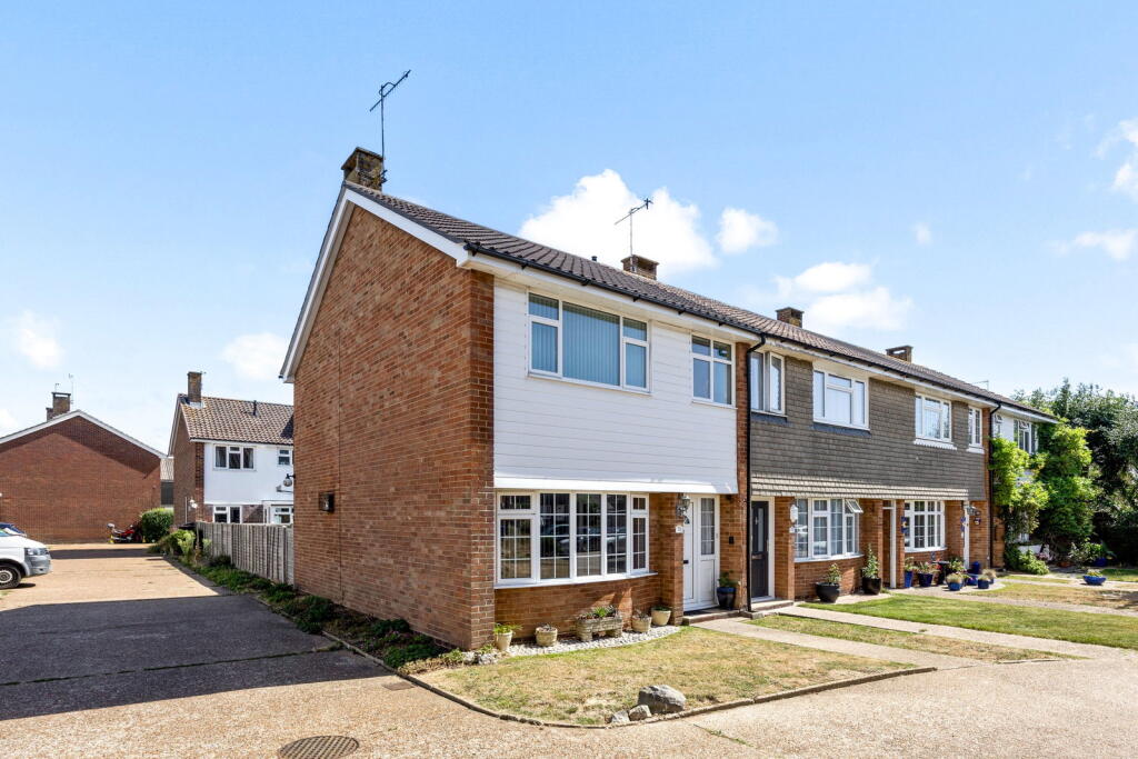 Main image of property: Guildford Close, Worthing, BN14 7LR