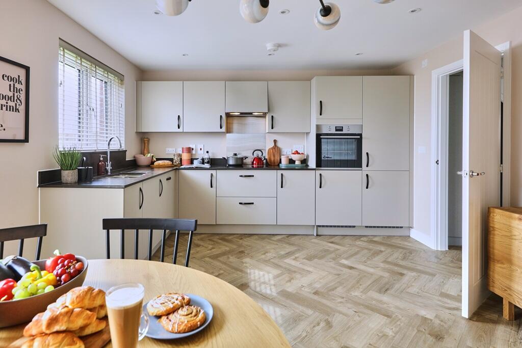 Main image of property: Clyst Road, 
Topsham, 
Topsham, 
EX3 0BZ