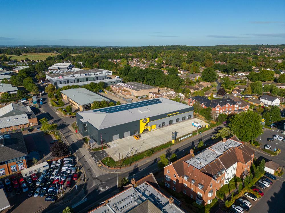 Main image of property: BRAND NEW WAREHOUSE/ TRADE COUNTER TO LET - 5,937 SQ FT
