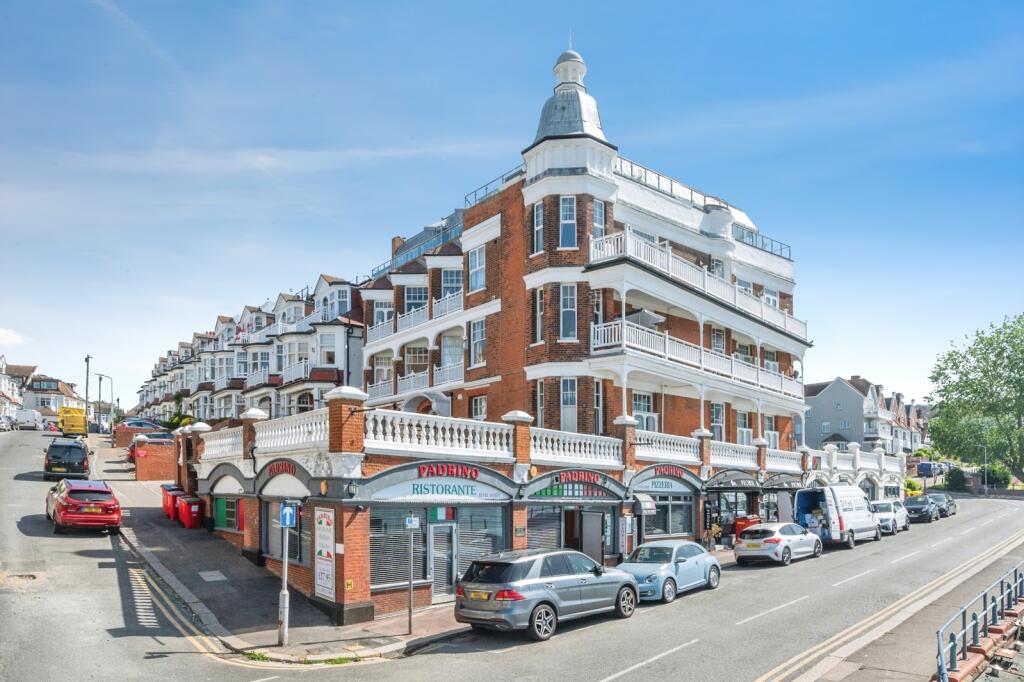 Main image of property: Palmeira Avenue, Westcliff-on-Sea, Essex, SS0