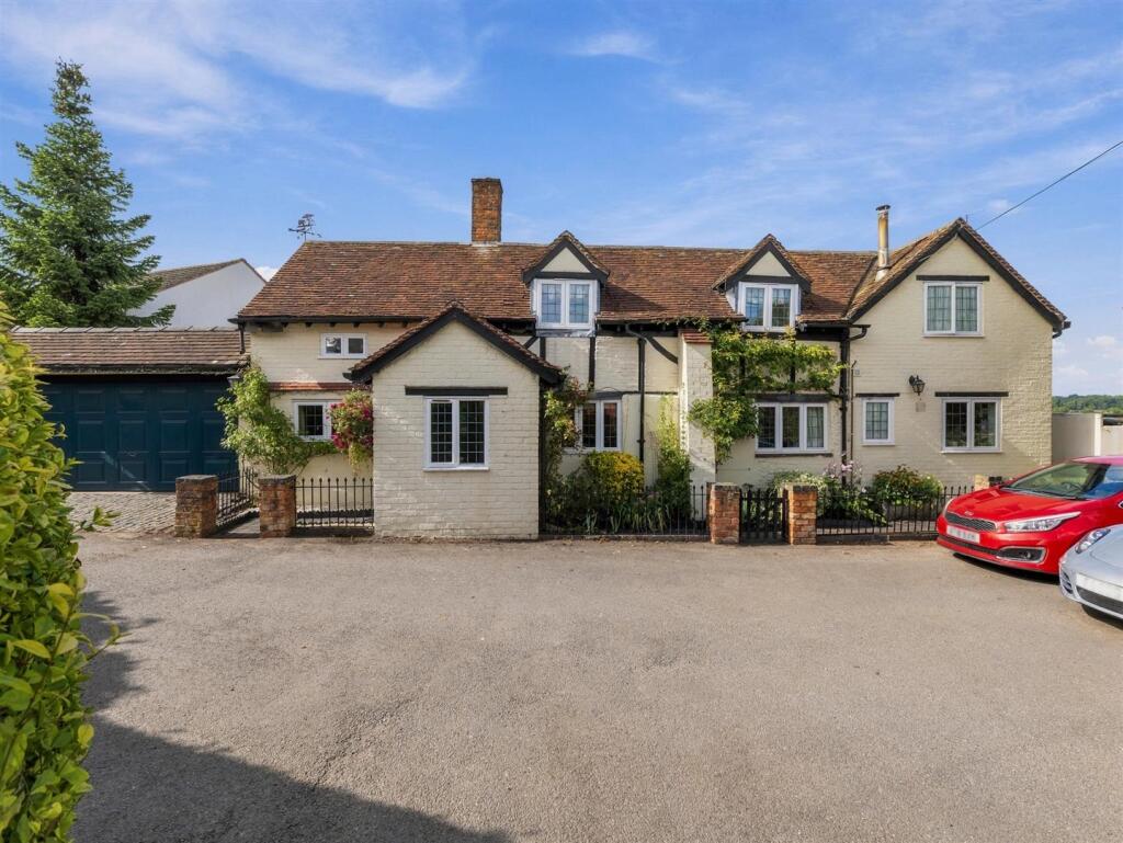 Main image of property: Middletown, Moreton Morrell, Warwick